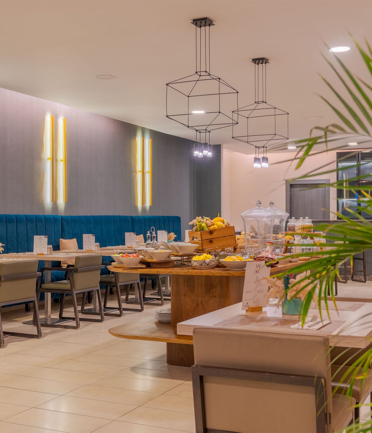 El restaurante Pestana Casablanca, Hotel 4 Estrellas en Casablanca, Marruecos, tiene un ambiente relajado y moderno