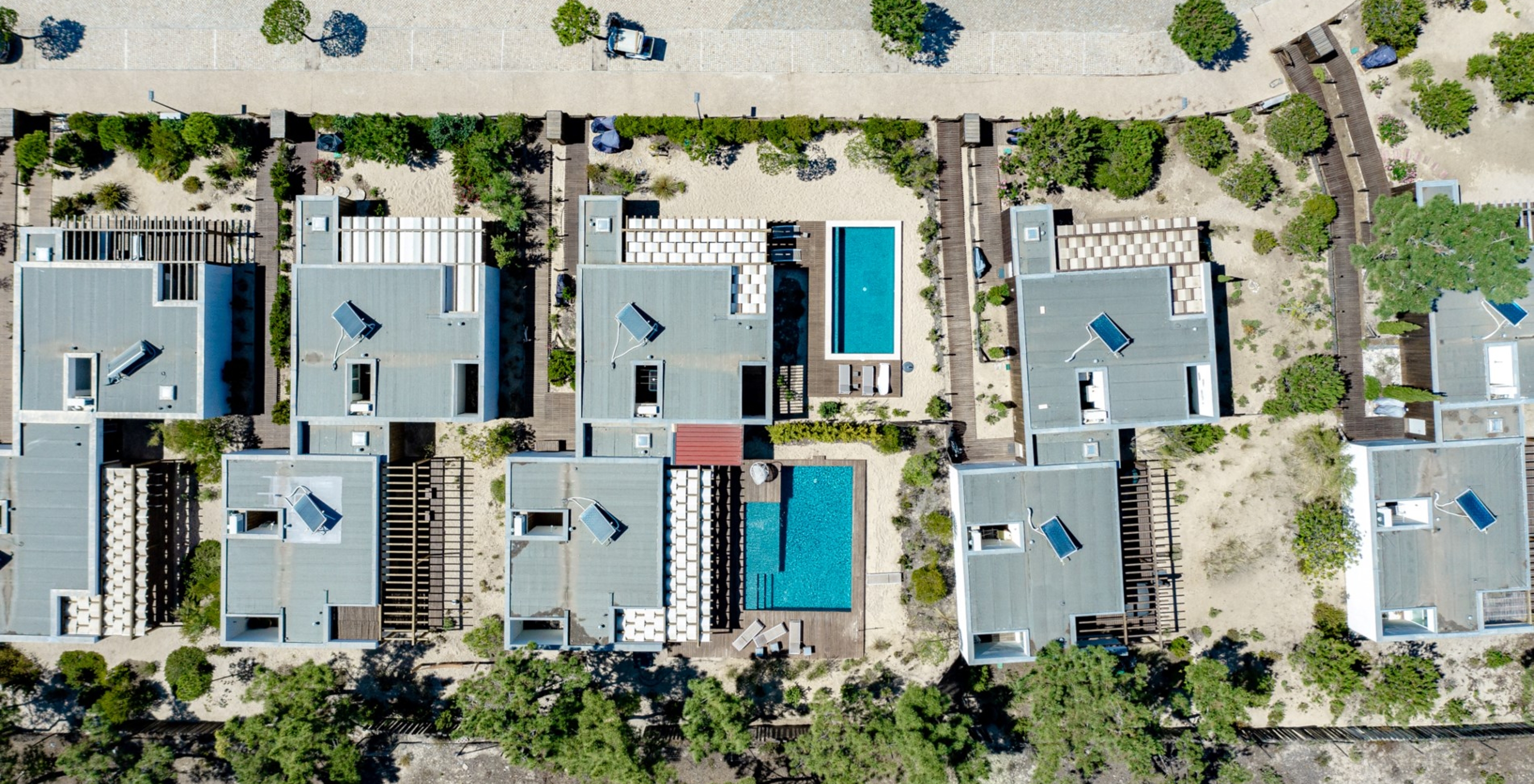 Die Green Villa mit privatem Pool im Pestana Tróia Eco Resort hat mehrere Villen in der Nähe, ebenfalls mit privatem Pool