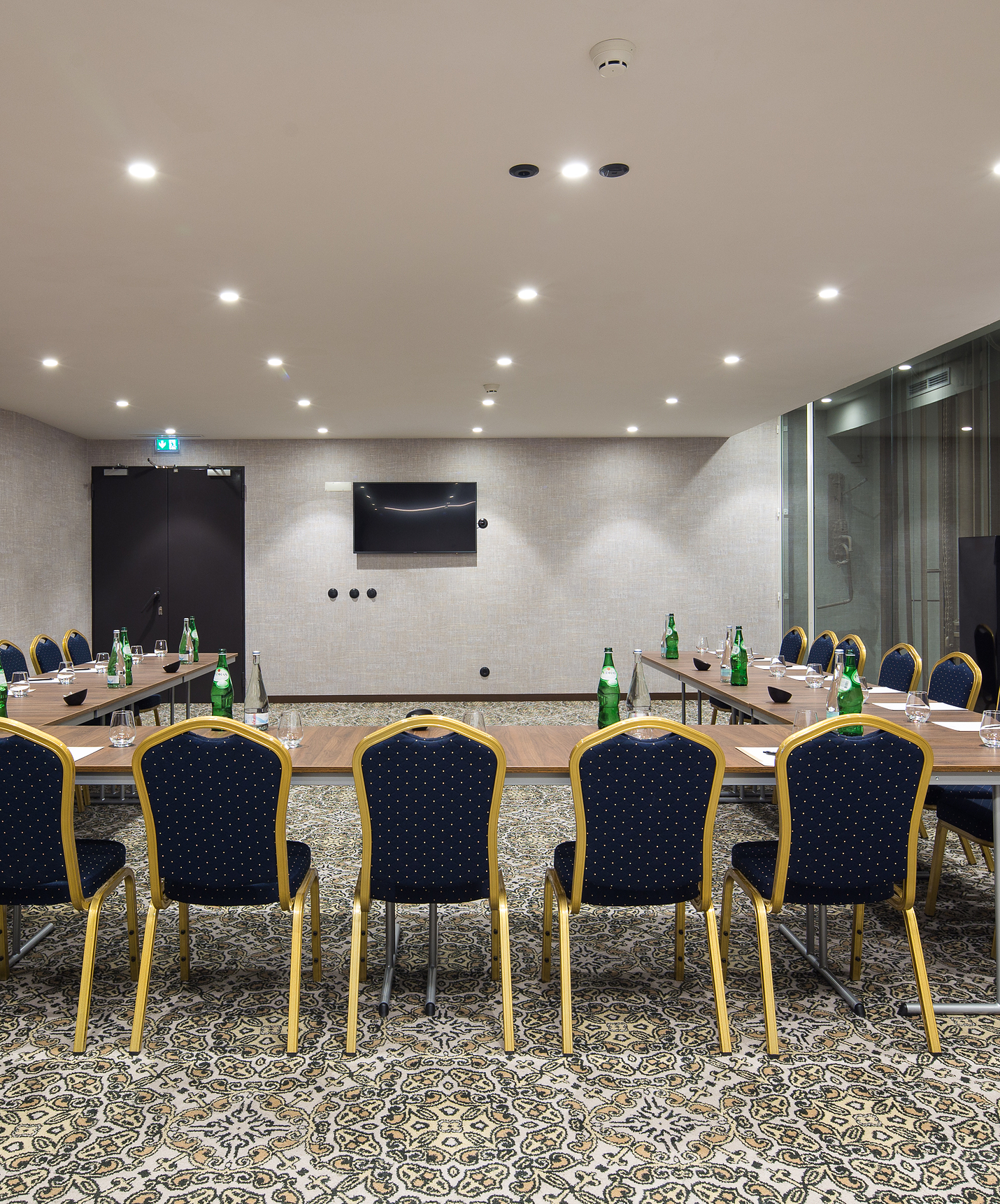 Pestana Porto - A Brasileira 5-star hotel in Porto has two fully equipped meeting rooms