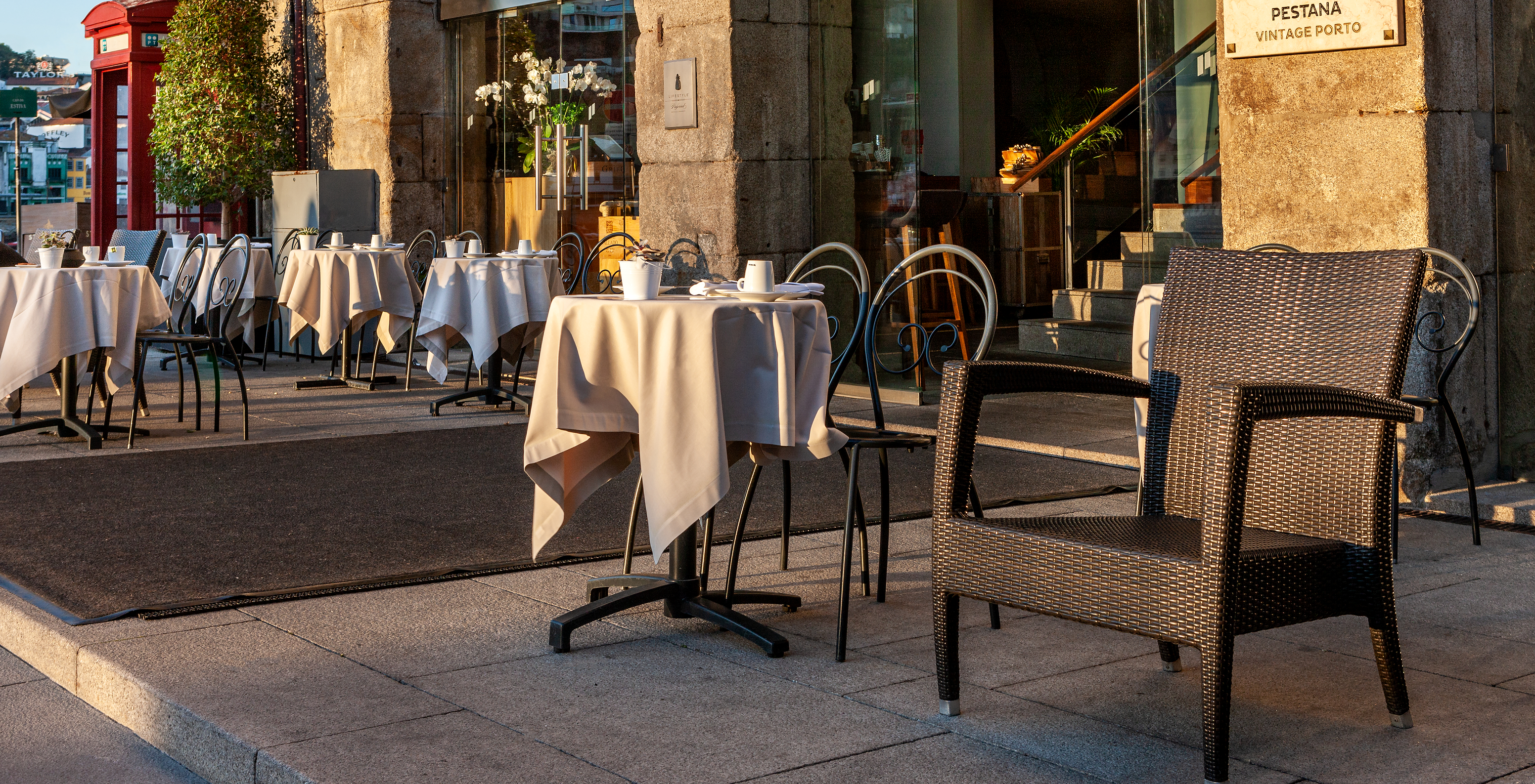 The Heritage bar at the 5-Star Hotel in downtown Porto has an outdoor terrace overlooking the Ribeira
