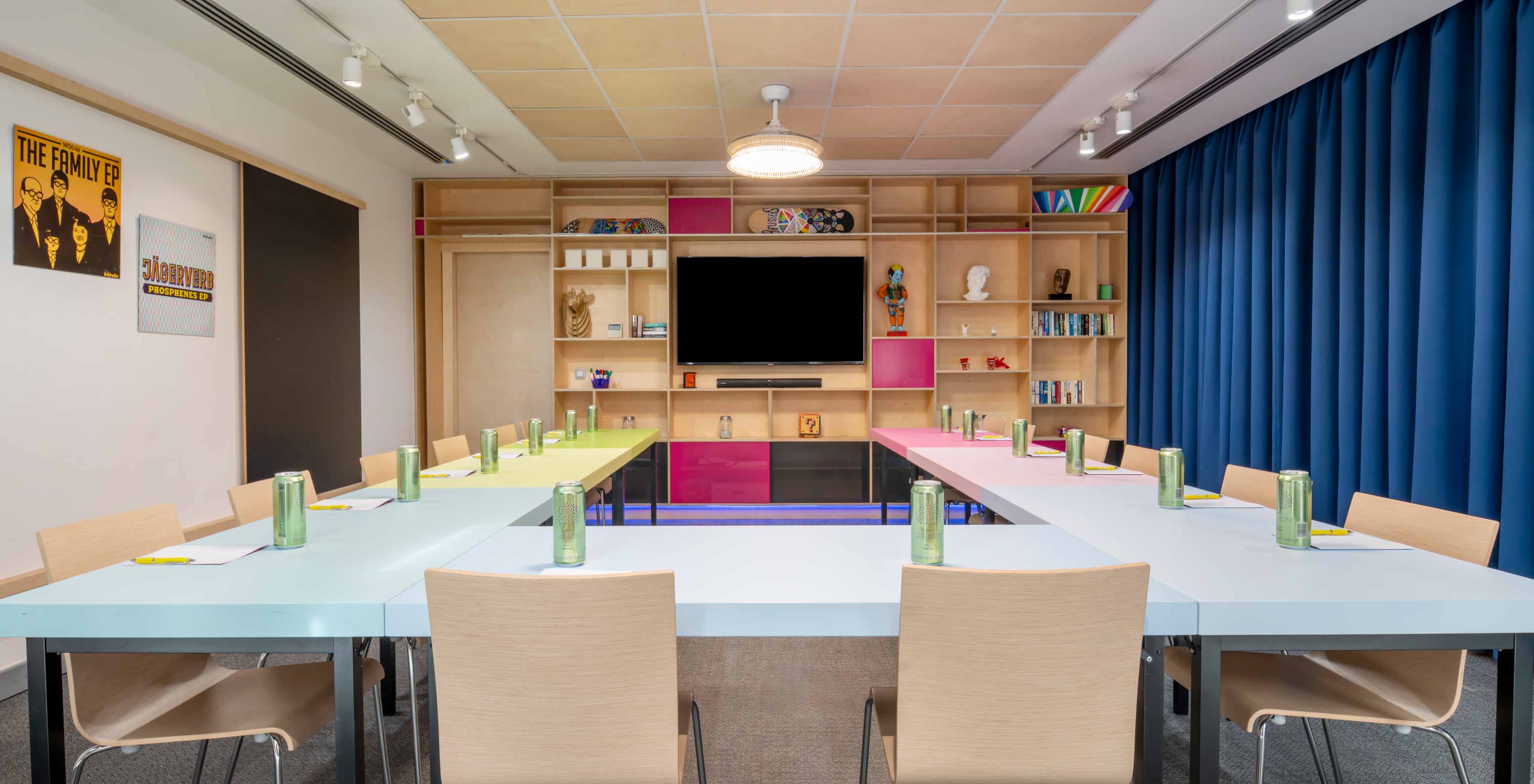 Sala de reuniones en Pestana Brussels Schuman, hotel en Bruselas cerca del Parlamento Europeo