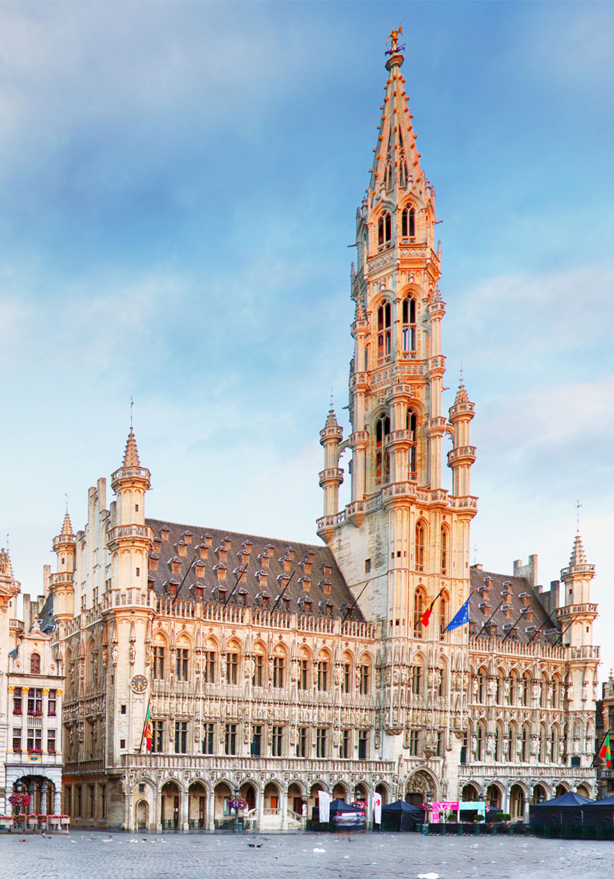Découvrez des hôtels en Belgique et visitez la Grand-Place, avec ses bâtiments historiques emblématiques