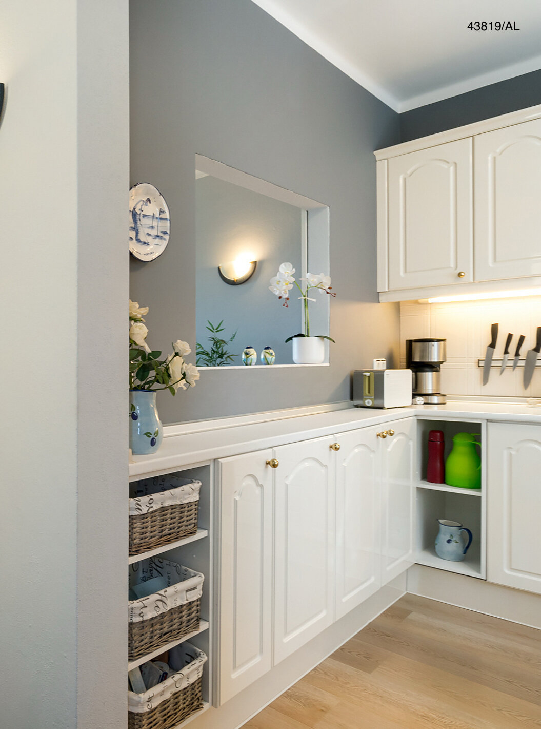 O Apartamento T1 Superior do Pestana Carvoeiro Golfe tem um hall de entrada com vista para a sala de estar e cozinha