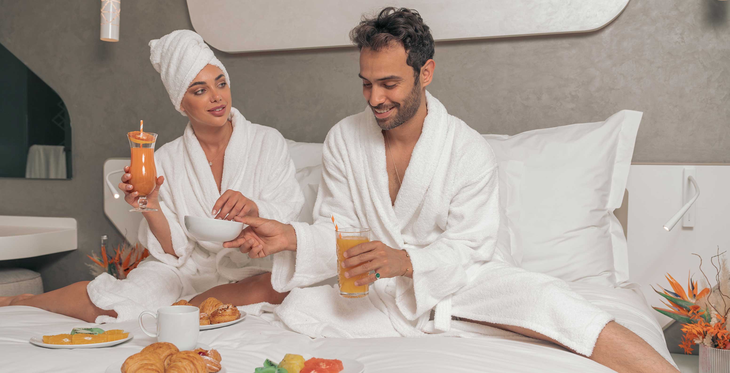 O CR7 Superior Avenue do Pestana CR7 Marrakech tem uma cama grande e um design moderno