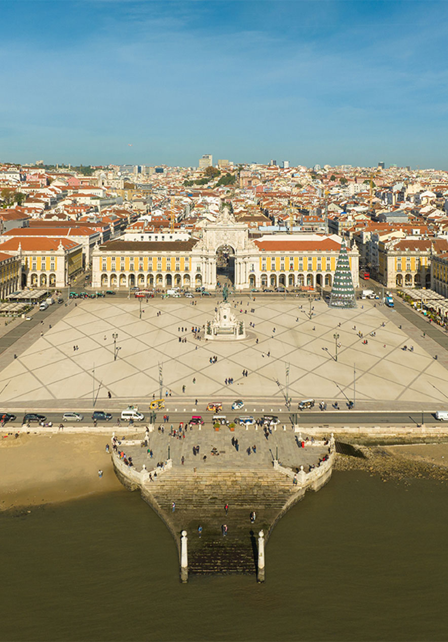 Der Praça do Comércio, auch bekannt als Terreiro do Paço, ist ein ikonischer Platz in Lissabon