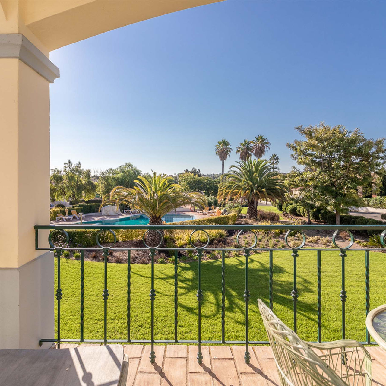 Appartement in Carvoeiro met tuin, zwembad en dichtbij golfbanen